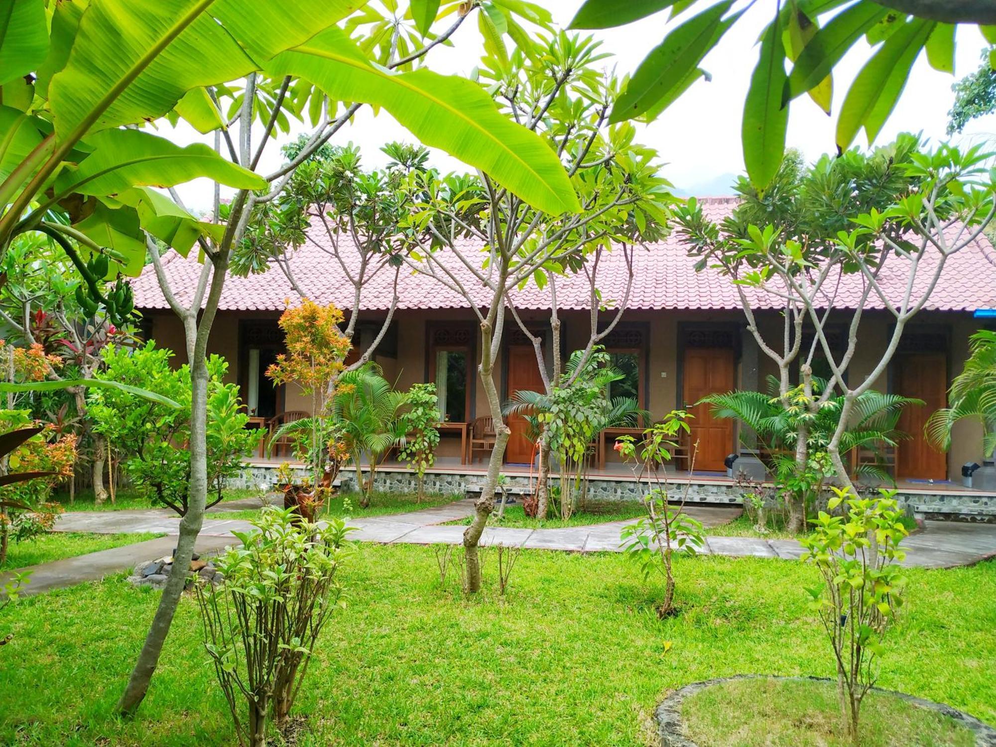 Asih Homestay Pemuteran Exteriör bild
